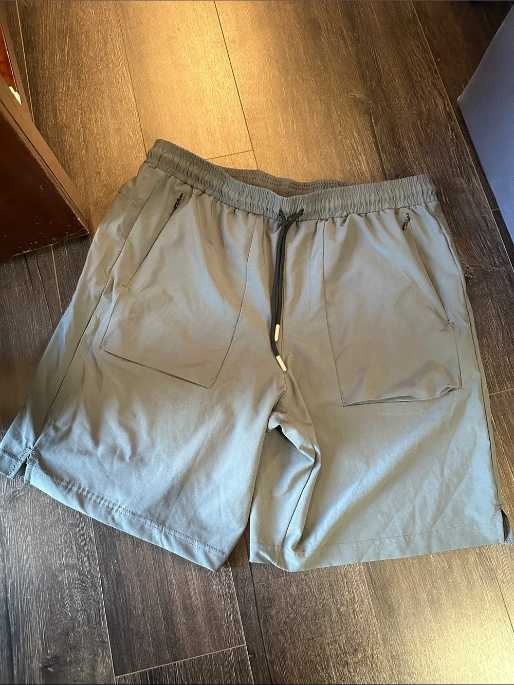 Avalanche Men's Gray Athletic Drawstring Shorts